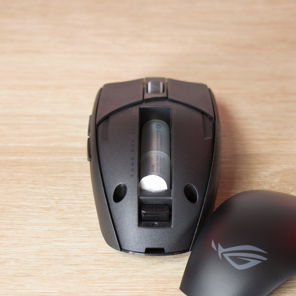 ASUS ROG Strix Impact III Wireless emplacement pile 2