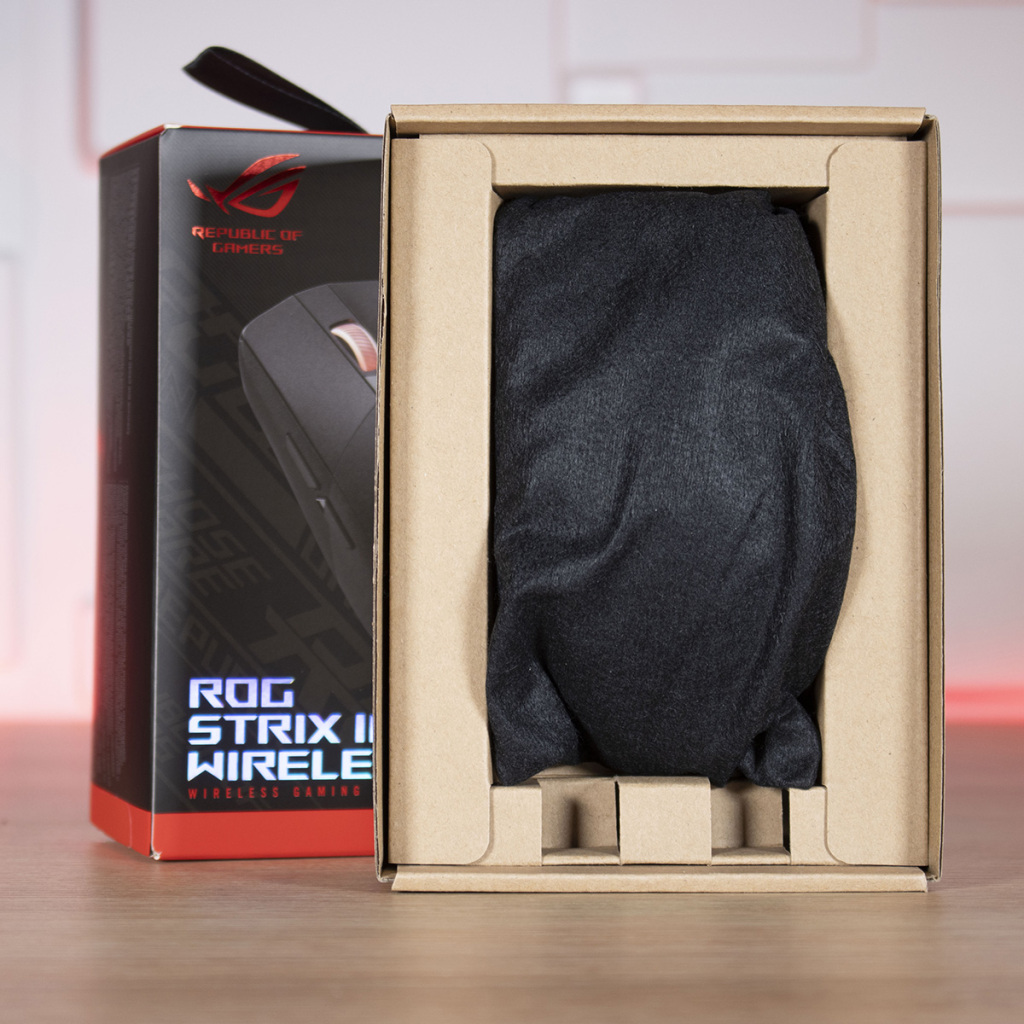 ASUS ROG Strix Impact III Wireless ensaché