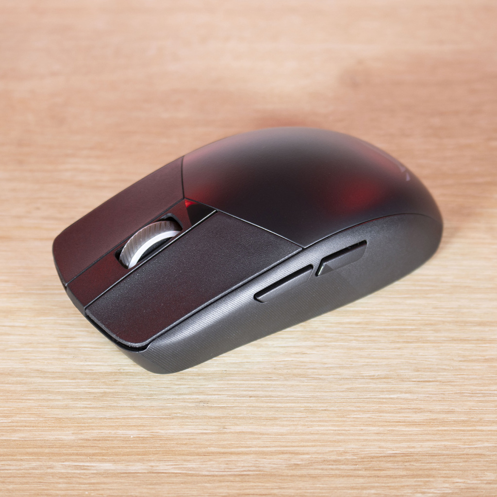 ASUS ROG Strix Impact III Wireless trois quarts droit