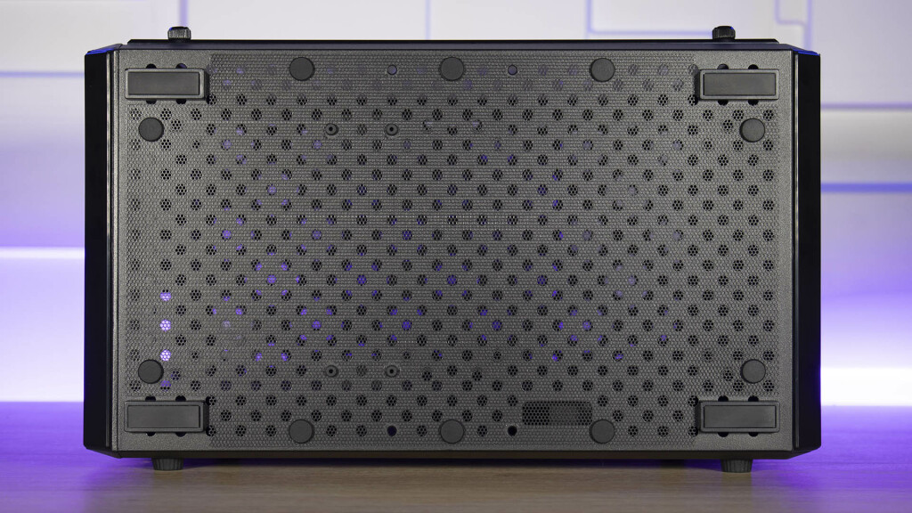 Cooler Master Q300L V2 dessous