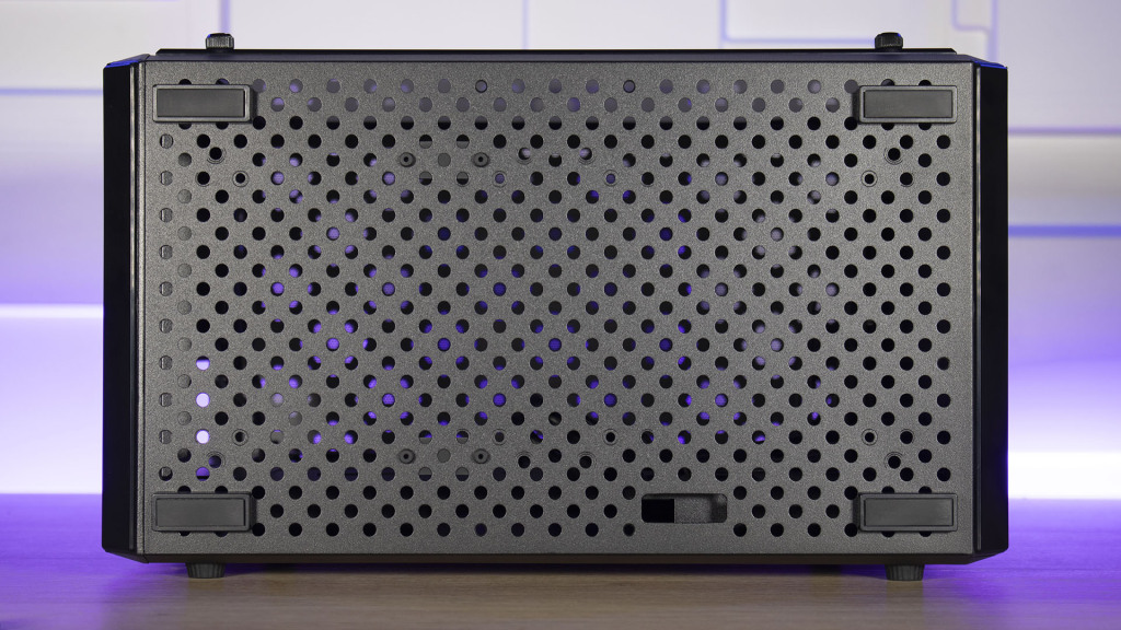 Cooler Master Q300L V2 dessous sans filtre