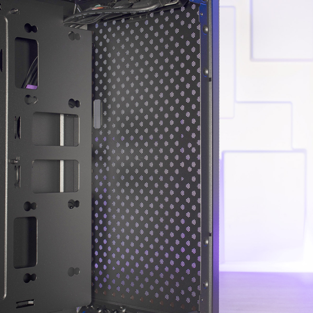 Cooler Master Q300L V2 intérieur façade