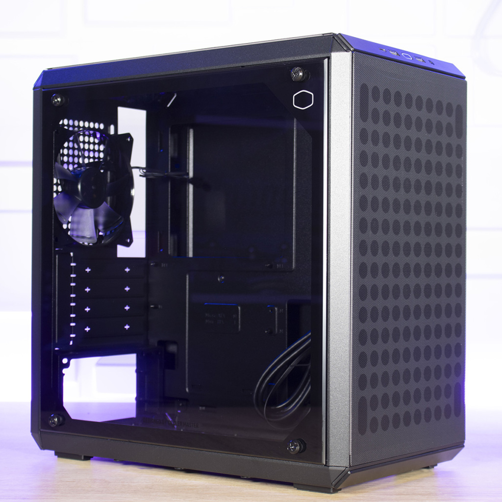 Cooler Master Q300L V2 trois quarts avant