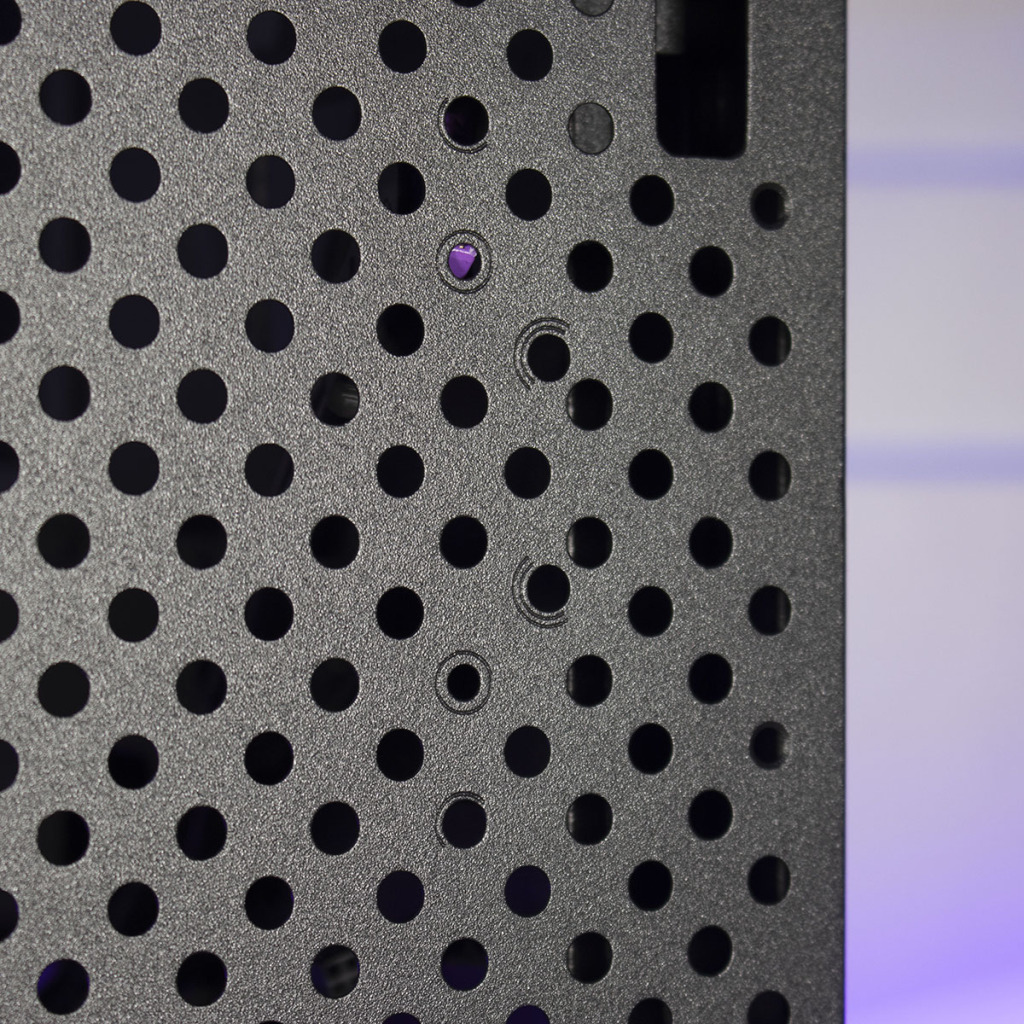 Cooler Master Q300L V2 trous fixation ventilateurs