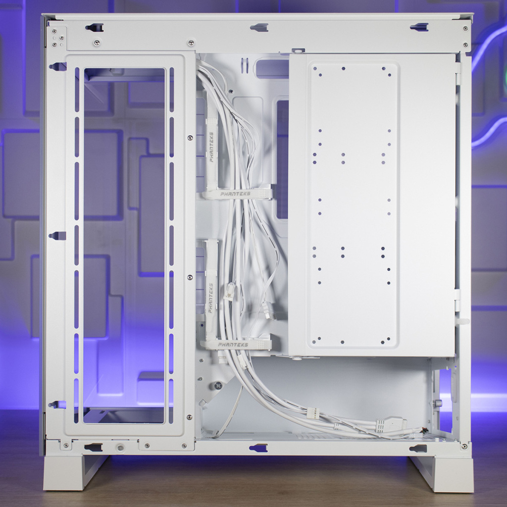 Phanteks NV5 partie interne droite