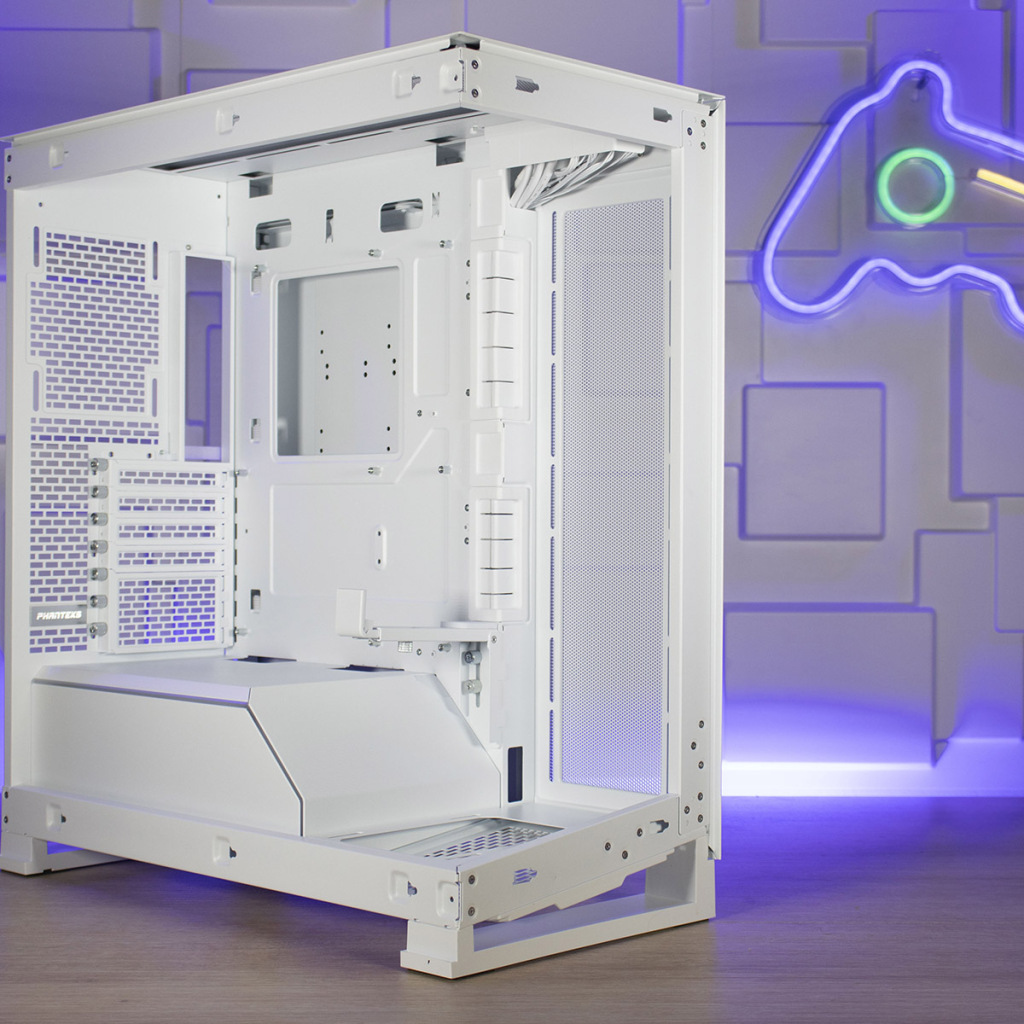 Phanteks NV5 sans façade paroi gauche