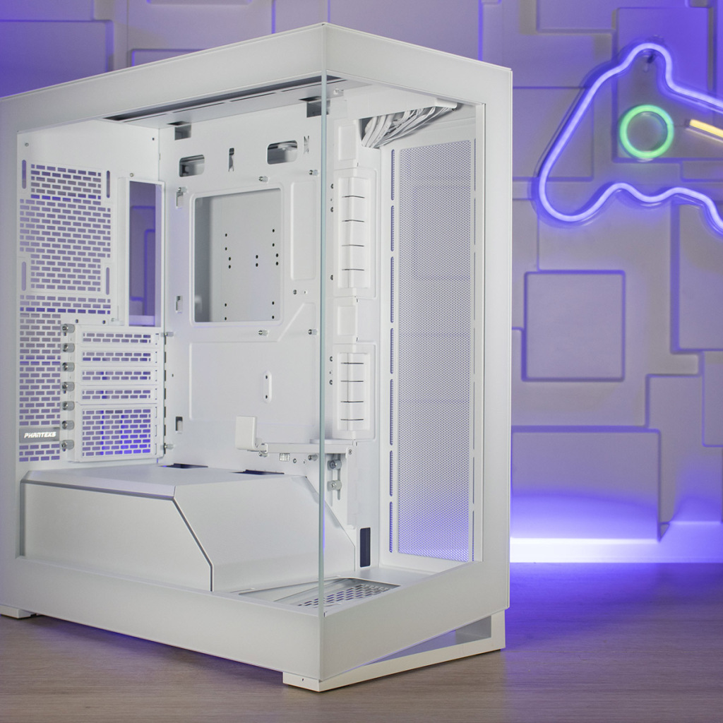 Phanteks NV5 trois quarts