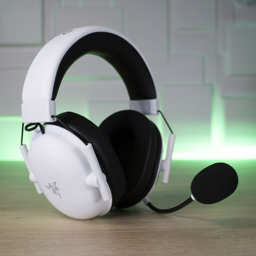 Les Meilleurs Casques Gaming Sans-Fil Pour PC - 2025 14 RAZER Blackshark V2 Hyperspeed White Edition 3