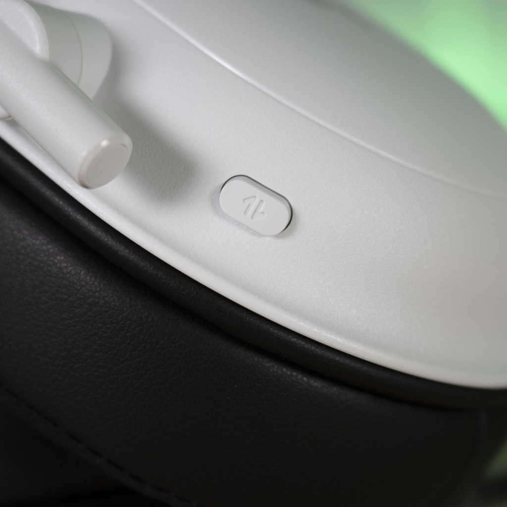 RAZER Blackshark V2 Hyperspeed White Edition bouton changement profil equaliseur
