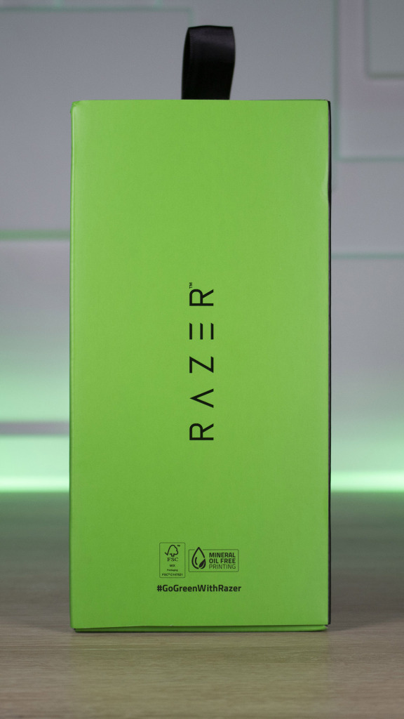 RAZER Blackshark V2 Hyperspeed White Edition grand côté droit