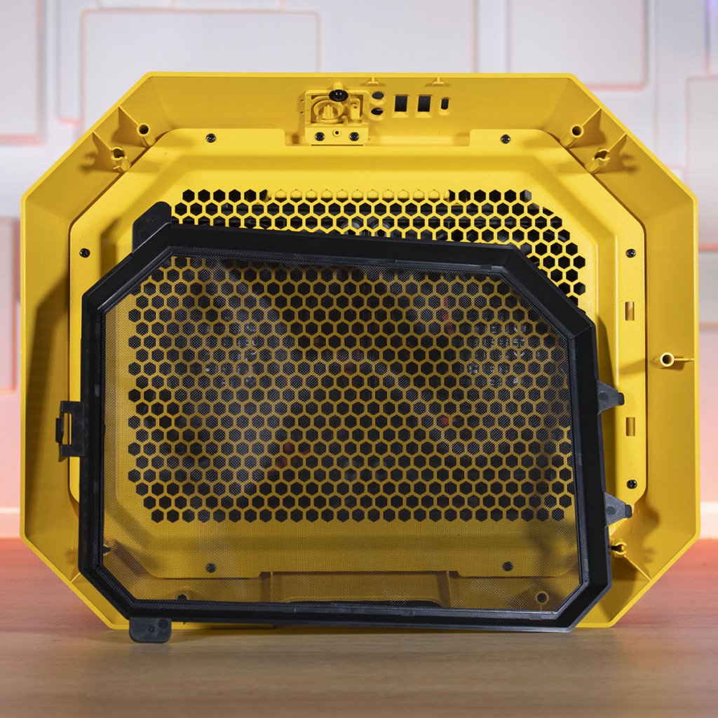 Thermaltake Tower 300 Bumblebee Edition filtre dessus