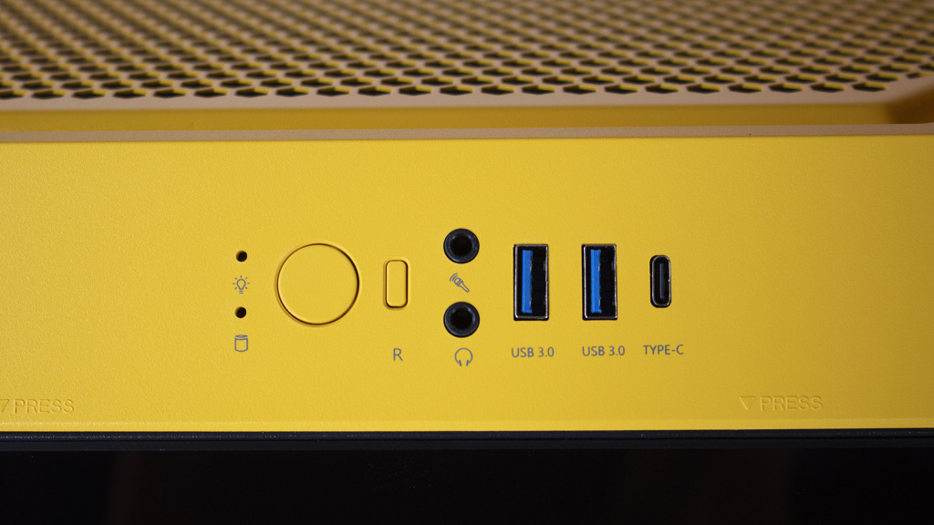 Thermaltake Tower 300 Bumblebee Edition panneau ES