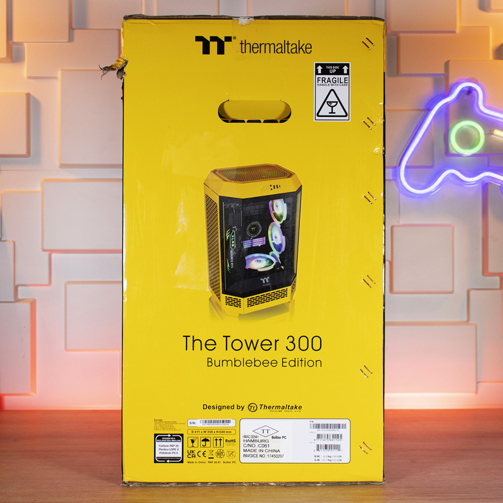 Thermaltake Tower 300 Bumblebee Edition petit côté 1