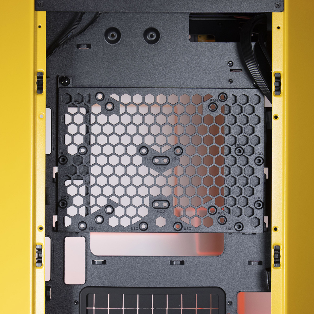 Thermaltake Tower 300 Bumblebee Edition support DD arrière