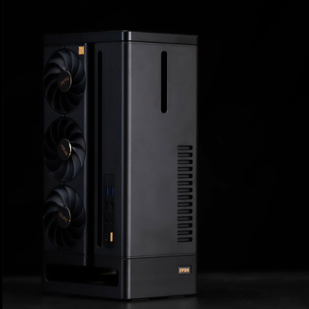 Xikii FF04 : Le boitier mini-ITX qui révolutionne l'intégration des cartes graphiques Pro Art 6 Xikii FF04 4