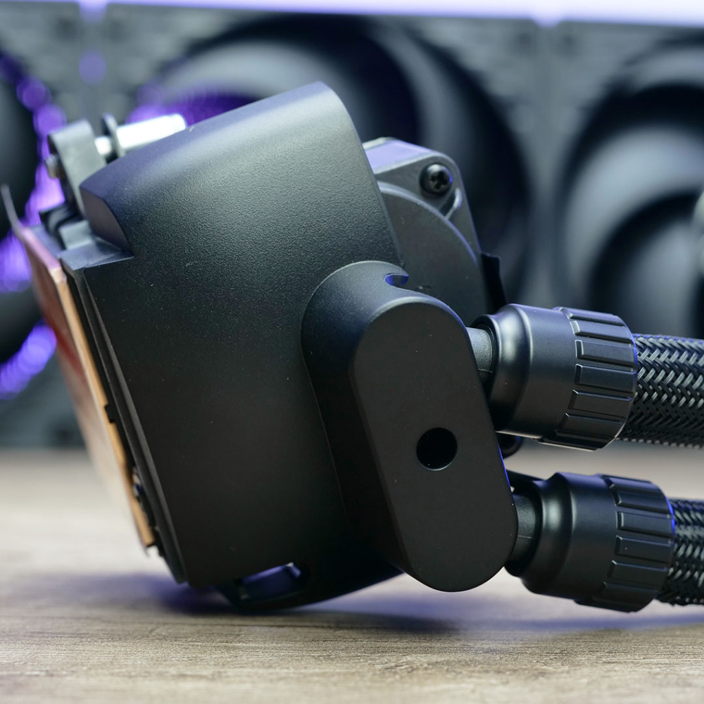 arctic liquid freezer iii pompe embouts rotatifs