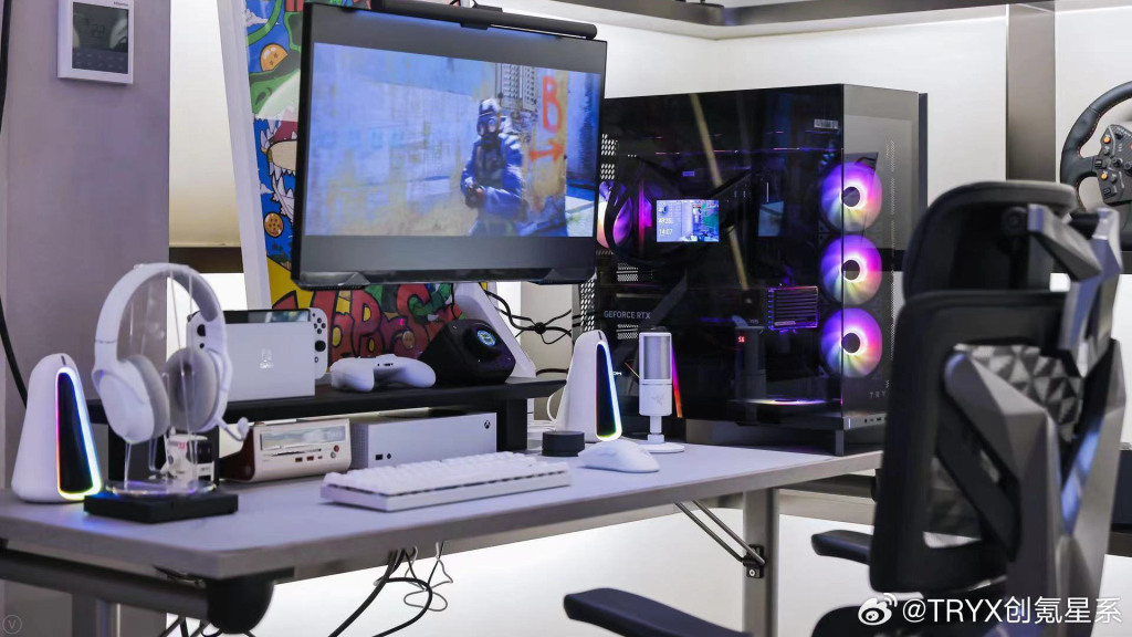 TRYX PANORAMA : L'AIO révolutionnaire avec un écran AMOLED incurvé de 6,5 pouces 2 tryx panorama show 02