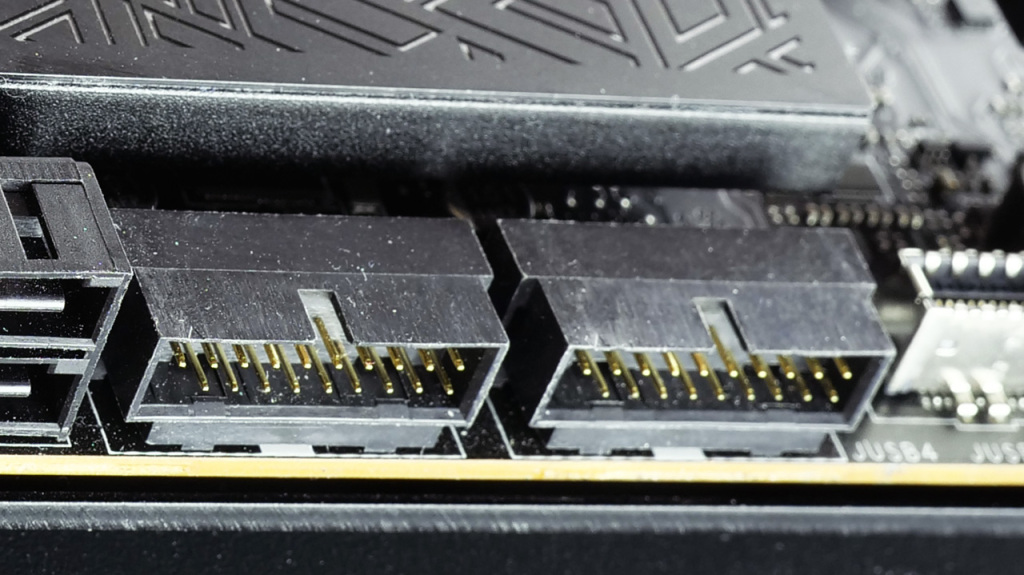 z790 ace max ports usb 3 internes