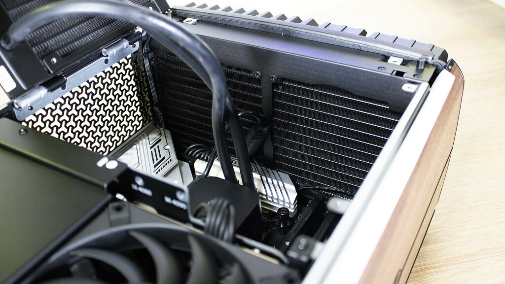 CORSAIR ONE i500 radiateur GPU