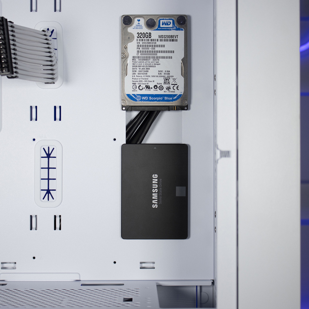 FSP CUT593 emplacement SSD 2