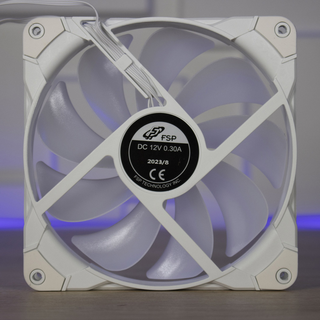 FSP CUT593 ventilateur arrière