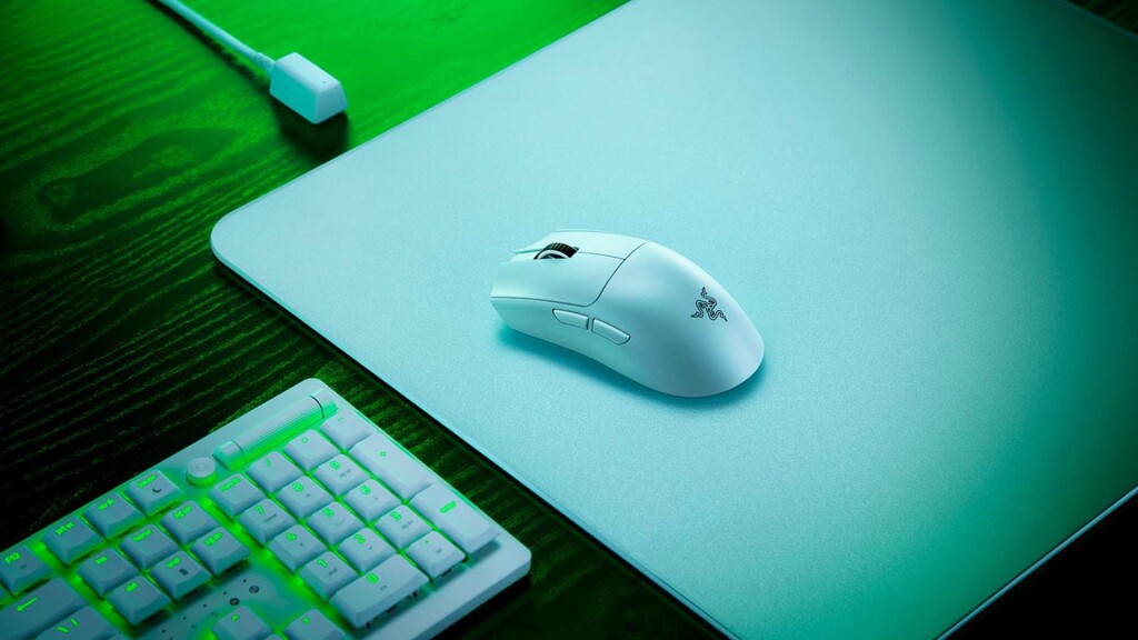 Razer Viper V3 Pro : la souris conçue pour l'eSport 5 RAZER Viper V3 Pro blanc