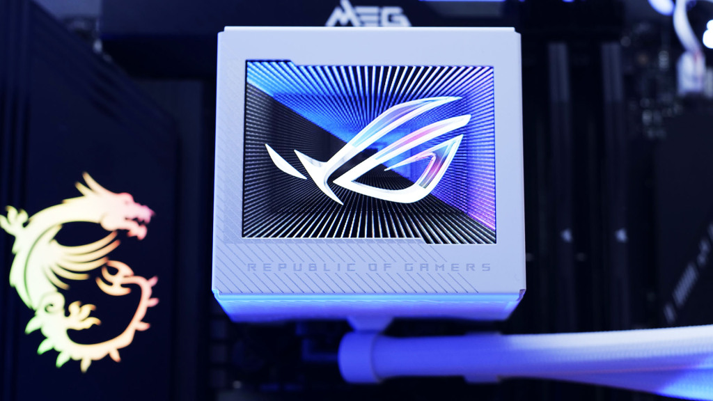 asus rog ryujin iii 360 argb lcd demo 06 1