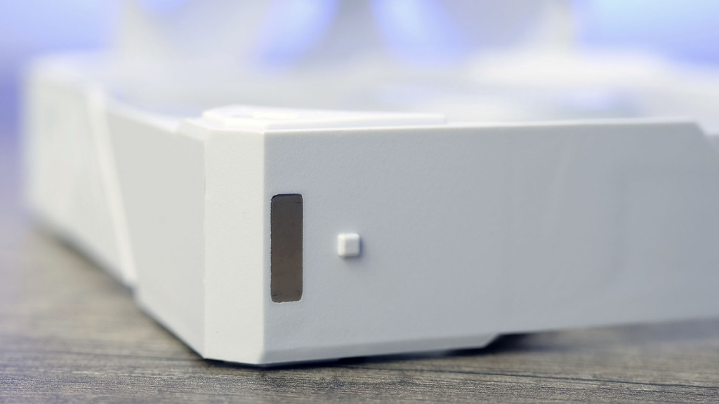 asus rog ryujin iii 360 ventilateur ROG MF 12S ARGB 03