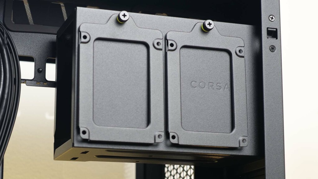 Corsair 6500X : Revue complète et build avec carte mère BTF 20 corsair 6500x cage hdd et ssd