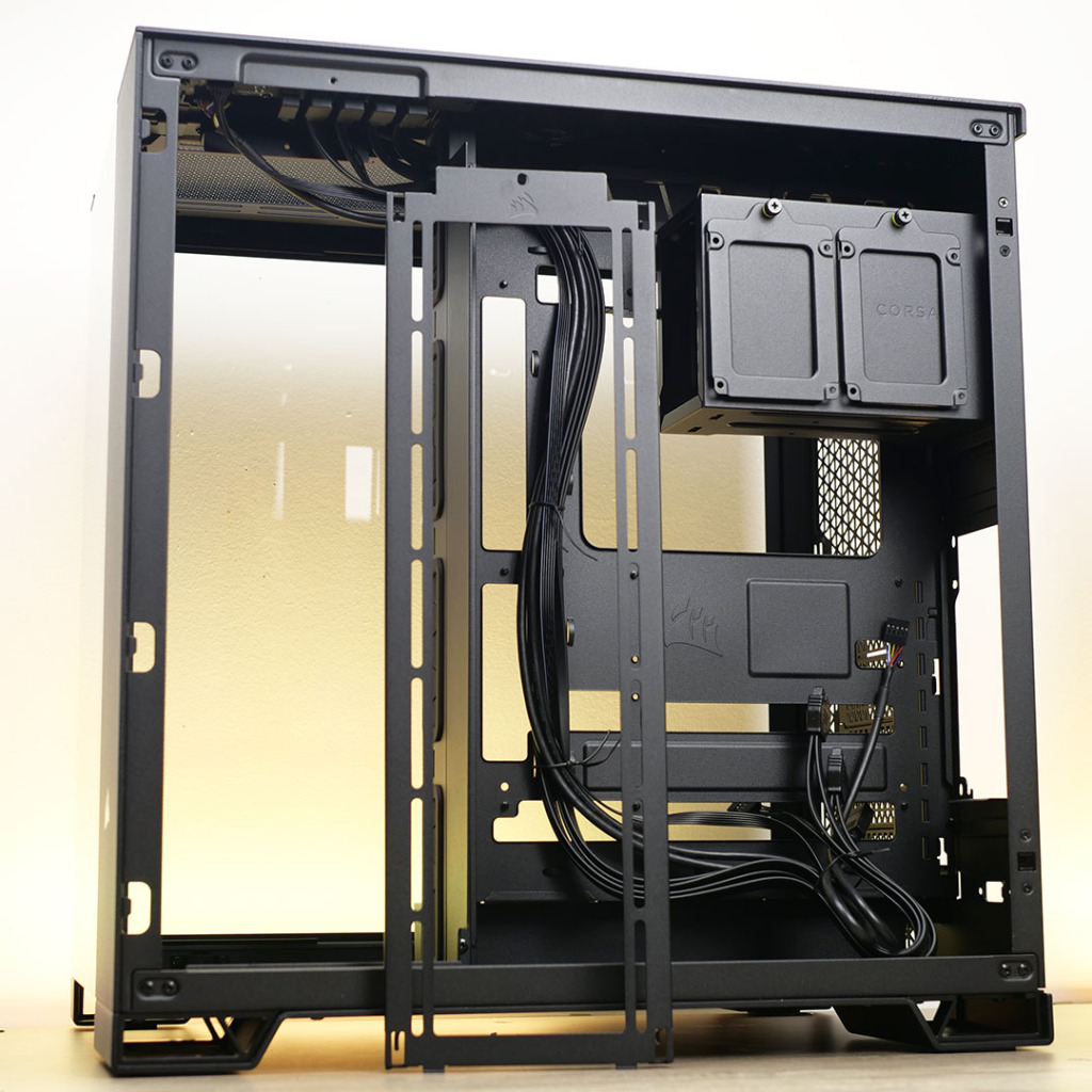 Corsair 6500X : Revue complète et build avec carte mère BTF 35 corsair 6500x support ventilateurs et radiateurs watercooling