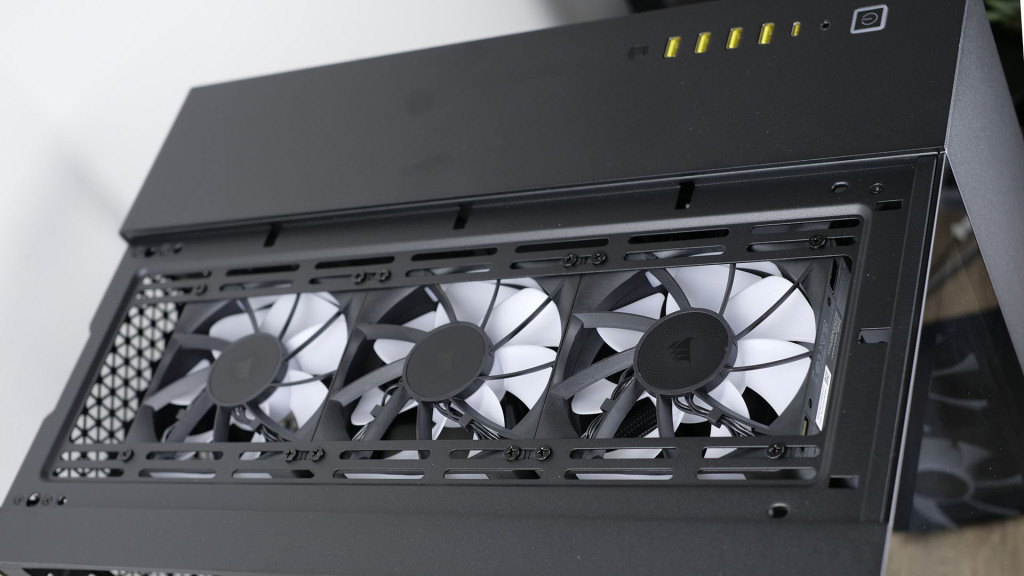 Corsair 6500X : Revue complète et build avec carte mère BTF 61 montage build z790 hero btf corsair 6500x iCUE LINK RX120 RGB Kit 3