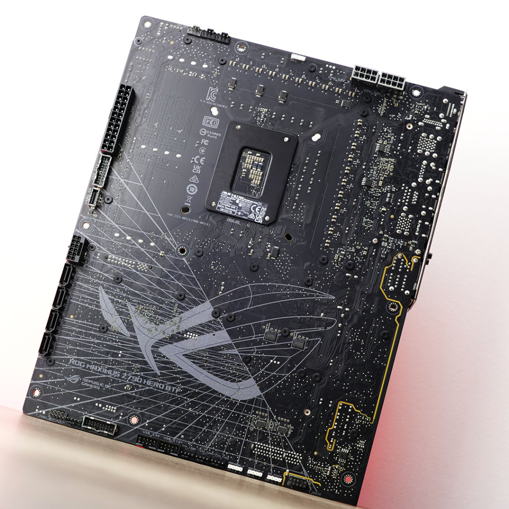 rog maximus z790 hero btf connecteurs arriere carte