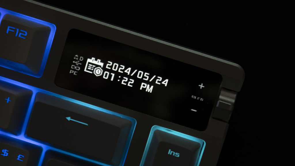 ASUS ROG Azoth affichage date heure