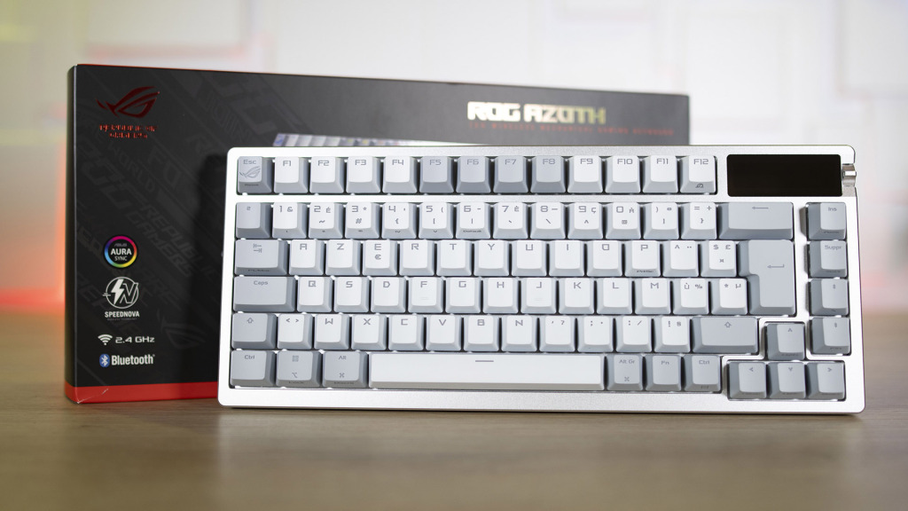 ASUS ROG Azoth entier