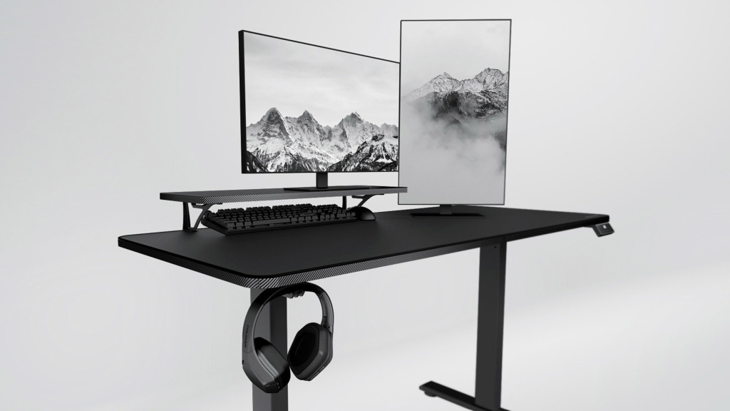 COUGAR E-STAR : un bureau de jeu réglable 4 COUGAR E STAR 1