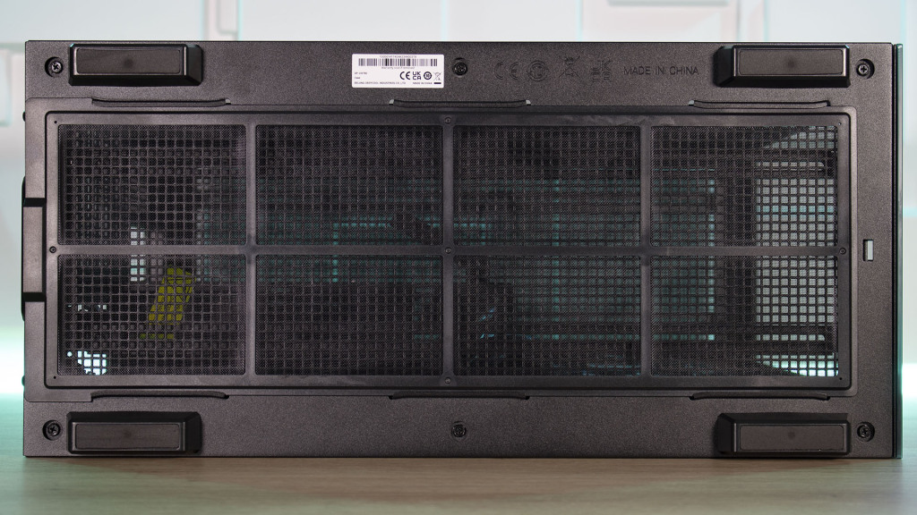 DeepCool CH780 dessous