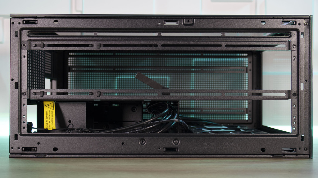 DeepCool CH780 dessous support 2