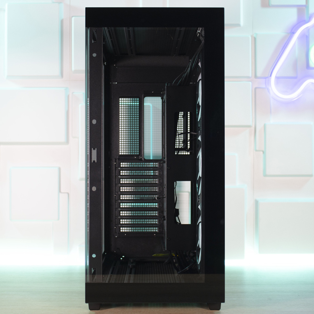 DeepCool CH780 façade