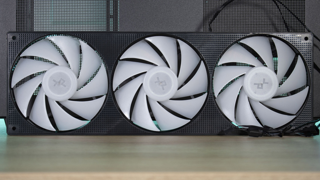 DeepCool CH780 ventilateurs 1