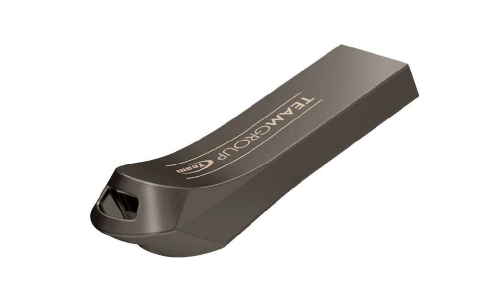Teamgroup lance la clé USB Model T 3.2 spécialement conçue pour les véhicules électriques 3 Teamgroup Model T 1