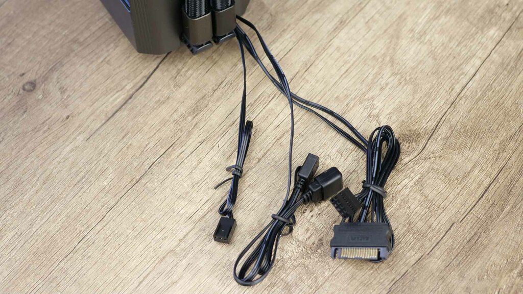 deepcool mystique 360 pump cables