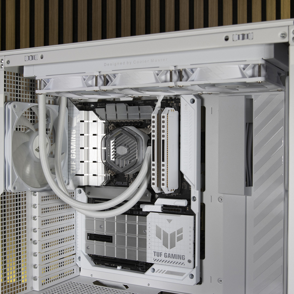 ASUS TUF Gaming GT302 ARGB : Revue complète et build avec carte mère BTF 60 ASUS TUF Gaming GT302 ARGB AIO 1