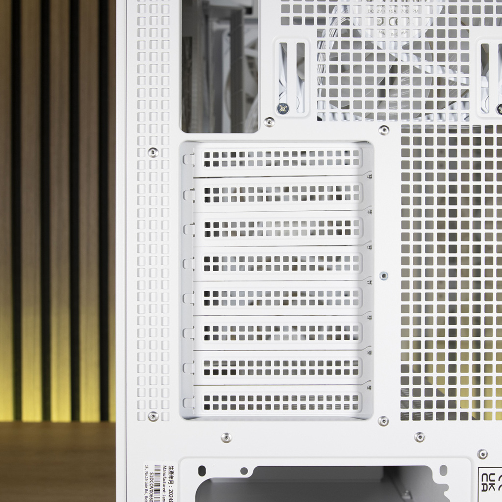 ASUS TUF Gaming GT302 ARGB : Revue complète et build avec carte mère BTF 14 ASUS TUF Gaming GT302 ARGB equerres PCIe horizontales