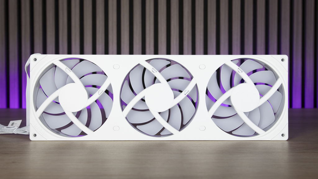 NZXT F360 RGB Core face arrière