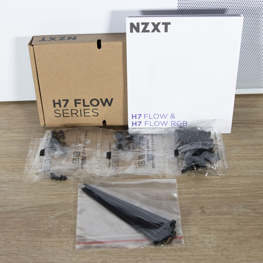 Lancement officiel et Unboxing du NZXT H7 Flow RGB 2024 12 NZXT H7 Flow RGB accessoires