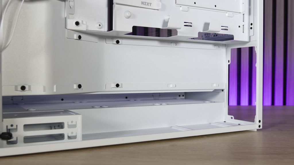 NZXT H7 Flow RGB cache alimentation