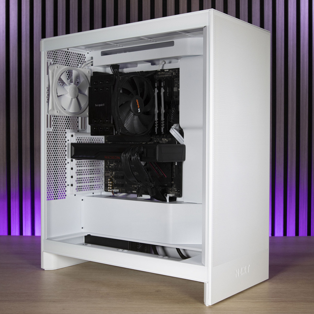 NZXT H7 Flow RGB montage paroi 1