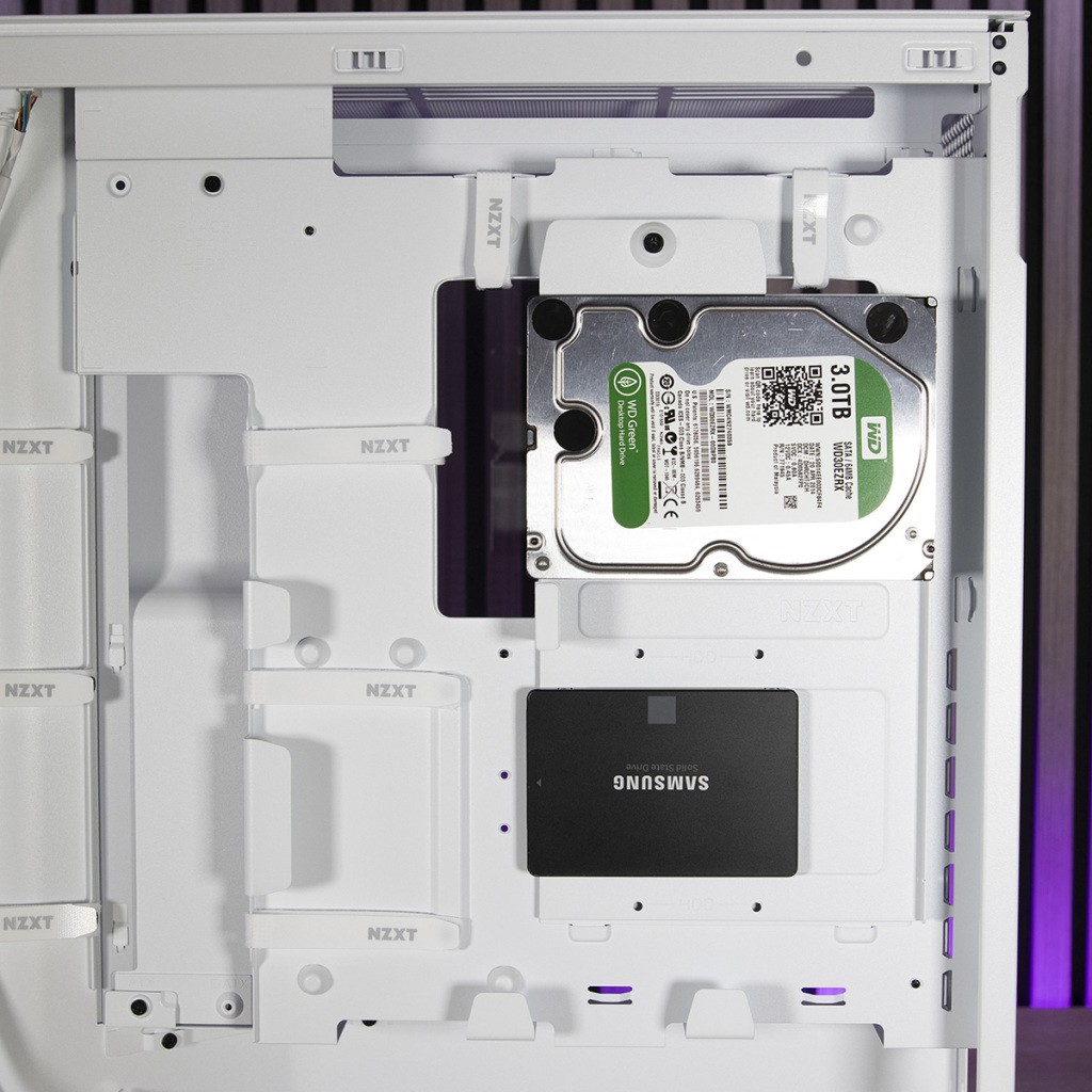 NZXT H7 Flow RGB support DD SSD