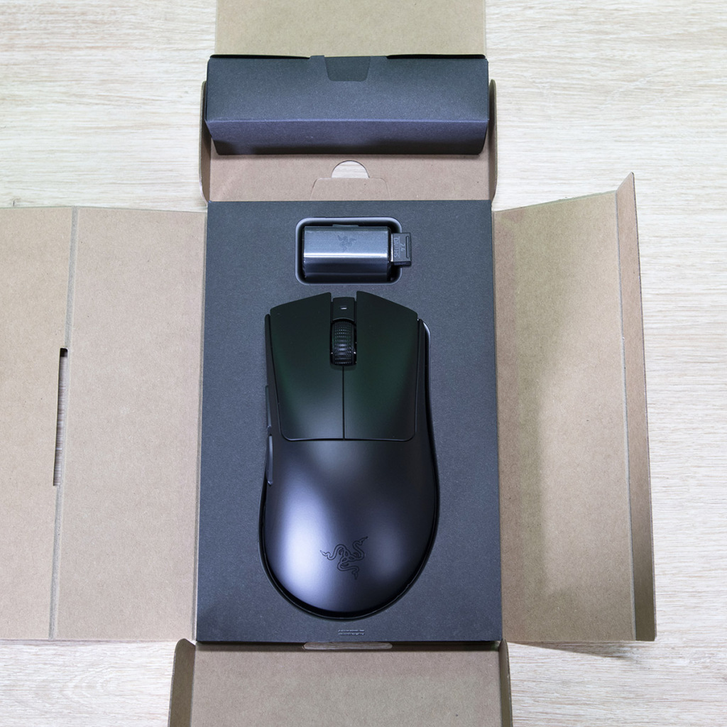 RAZER Deathadder V3 Hyperspeed déballage