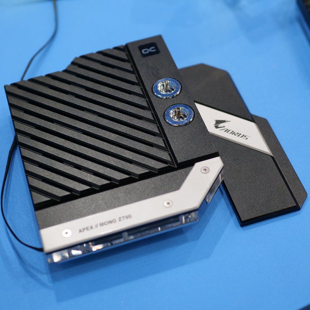 Alphacool présente ses innovations watercooling au Computex 2024 17 apex one Aorus monobloc